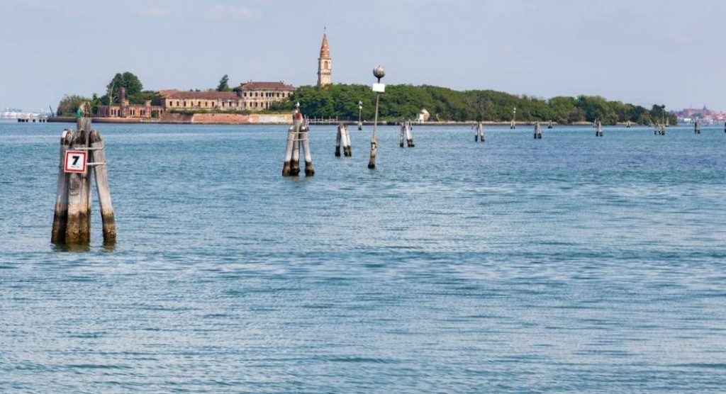 Top 10 Secret Places on The Earth Prohibited for Travelers 4 Poveglia in Italy