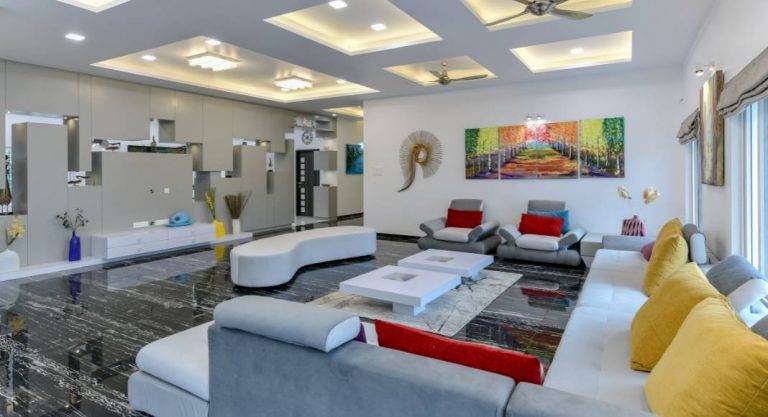 Outdoor Sectional Couch