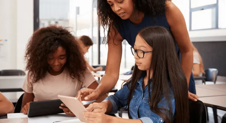 How to Keep Students Engaged Using Technology