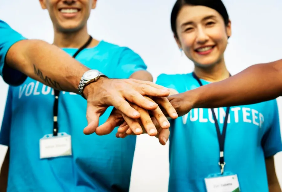 medical associations in humanitarian aid