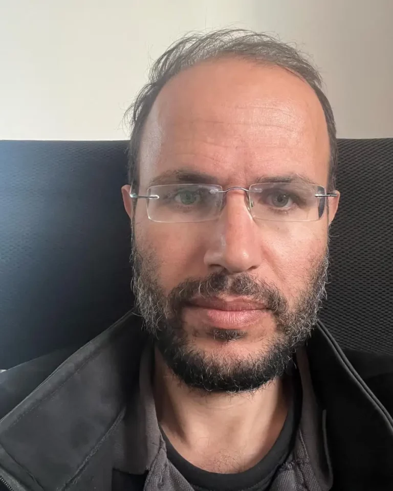 Palestinian poet Refaat Alareer