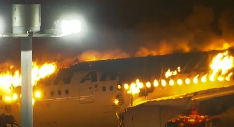 Japan plane fire