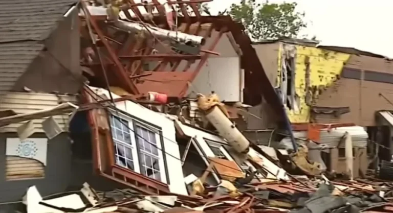 Oklahoma tornado, sulphur ok, sulphur ok tornado, tornado in sulphur Oklahoma, holdenville tornado