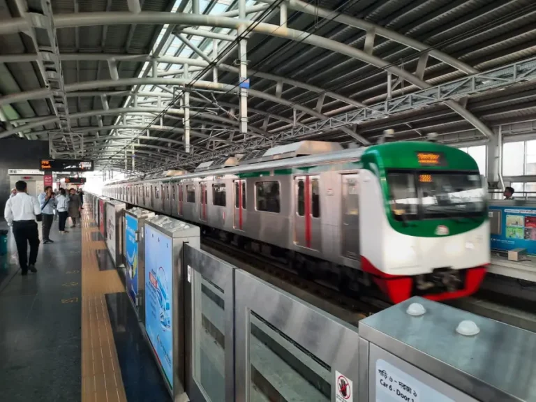 metro rail schedule