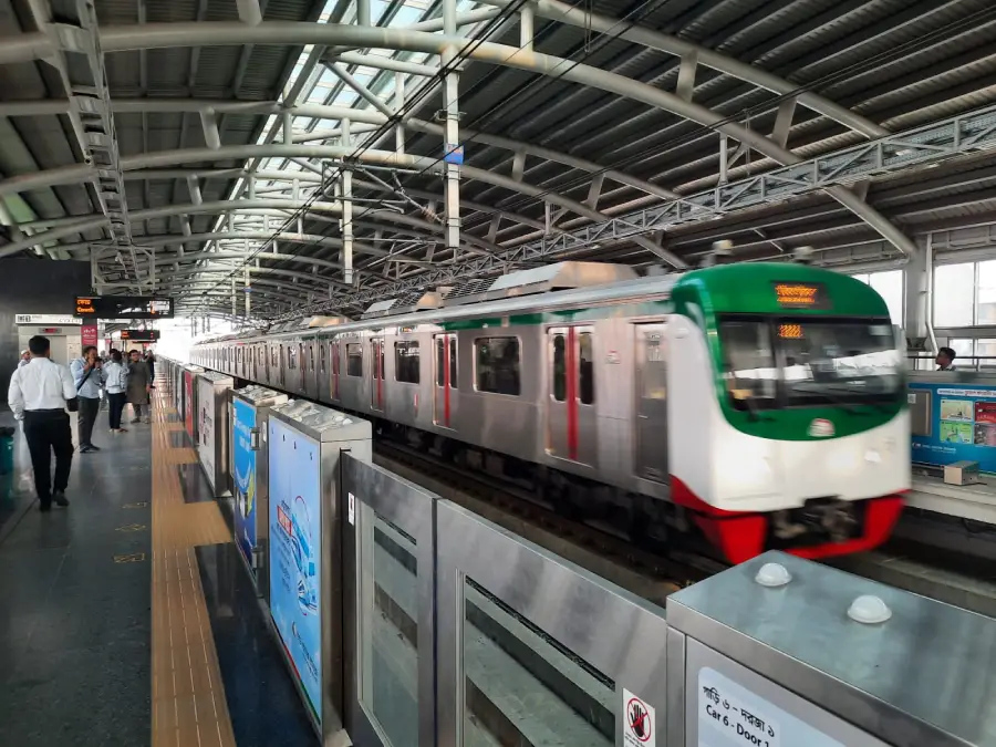 metro rail schedule