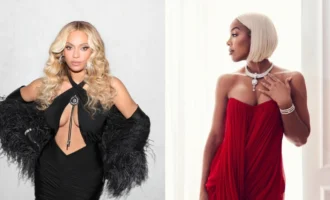 Kelly Rowland and Beyoncé