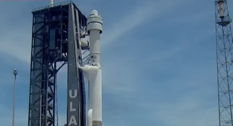 Boeing's new Starliner space capsule