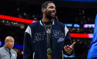 Kyrie Irving , Nike