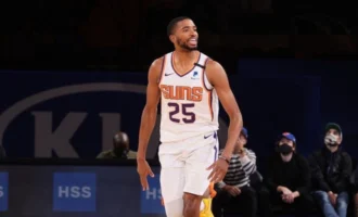 mikal bridges, mikal bridges knicks, mikal bridges girlfriend, mikal bridges contract, mikal bridges brother, mikal bridges trade, mikal bridges last 10 games
