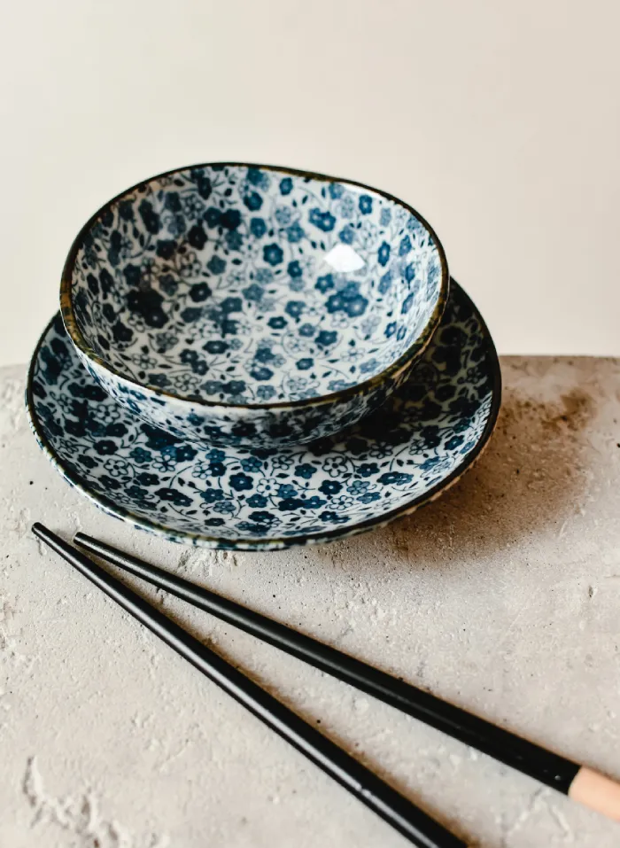 Floral patterns for a bowl