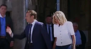 emmanuel macron, emmanuel macron wife, french president wife, french president, macron shove, macron's wife, macrons wife, president macron, macron wife age, emanuel macron