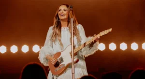 Carly Pearce songs, Carly Pearce age, Carly Pearce tour, Carly Pearce boyfriend, Carly Pearce truck on fire
