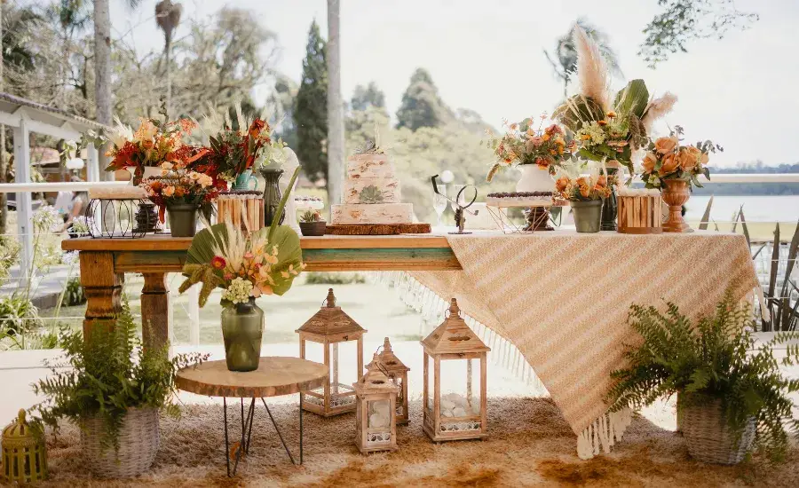 Explore 17 garden party decoration ideas for 2025! Make your event unforgettable with DIY flower walls, rustic tables, and beautiful evening lighting.