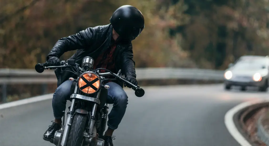 7 Safety Tips for Motorcyclists
